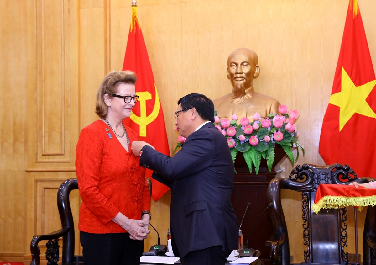 Bản in : 胡志明国家政治学院与联合国开发计划署签署合作备忘录 | Vietnam+ (VietnamPlus)