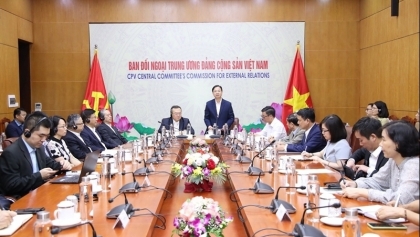 国际和地区形势与越中关系座谈会