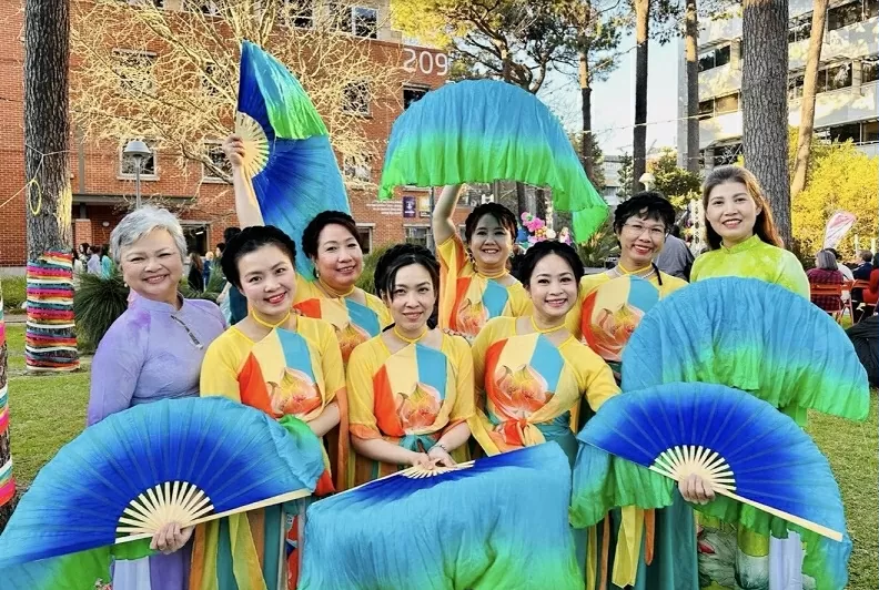 越南青年在西澳科廷绽放青春风采