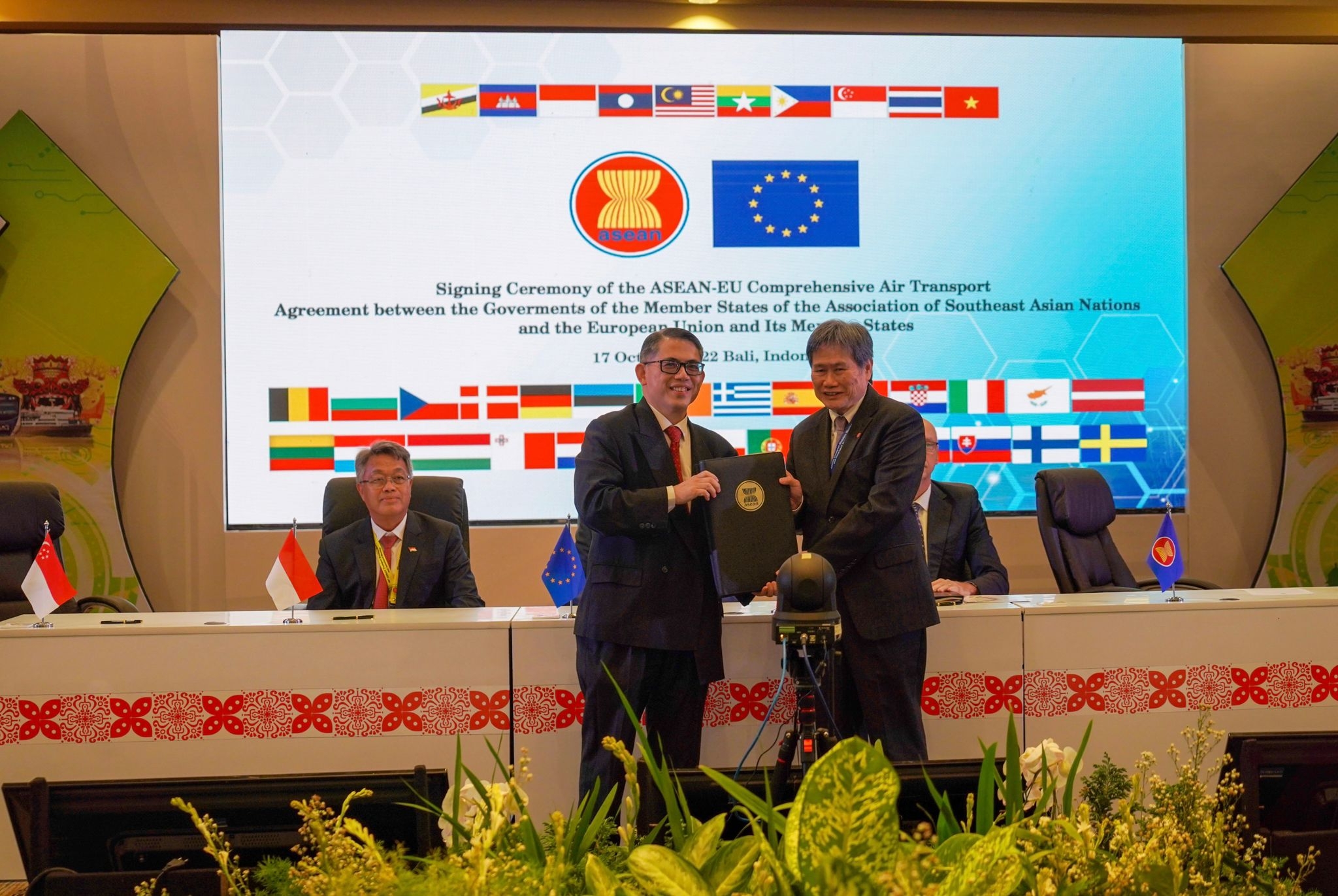 Bản in : 东盟与欧盟签署全球首项跨地区航空运输协议 | Vietnam+ (VietnamPlus)