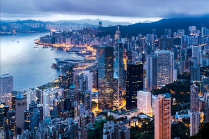 加强越南与中国香港和深圳的经贸投资合作对接