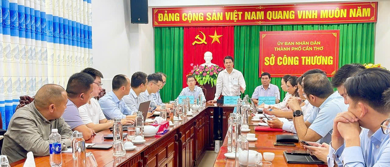 中国企业考察芹苴寻求物流与农产品加工合作机会