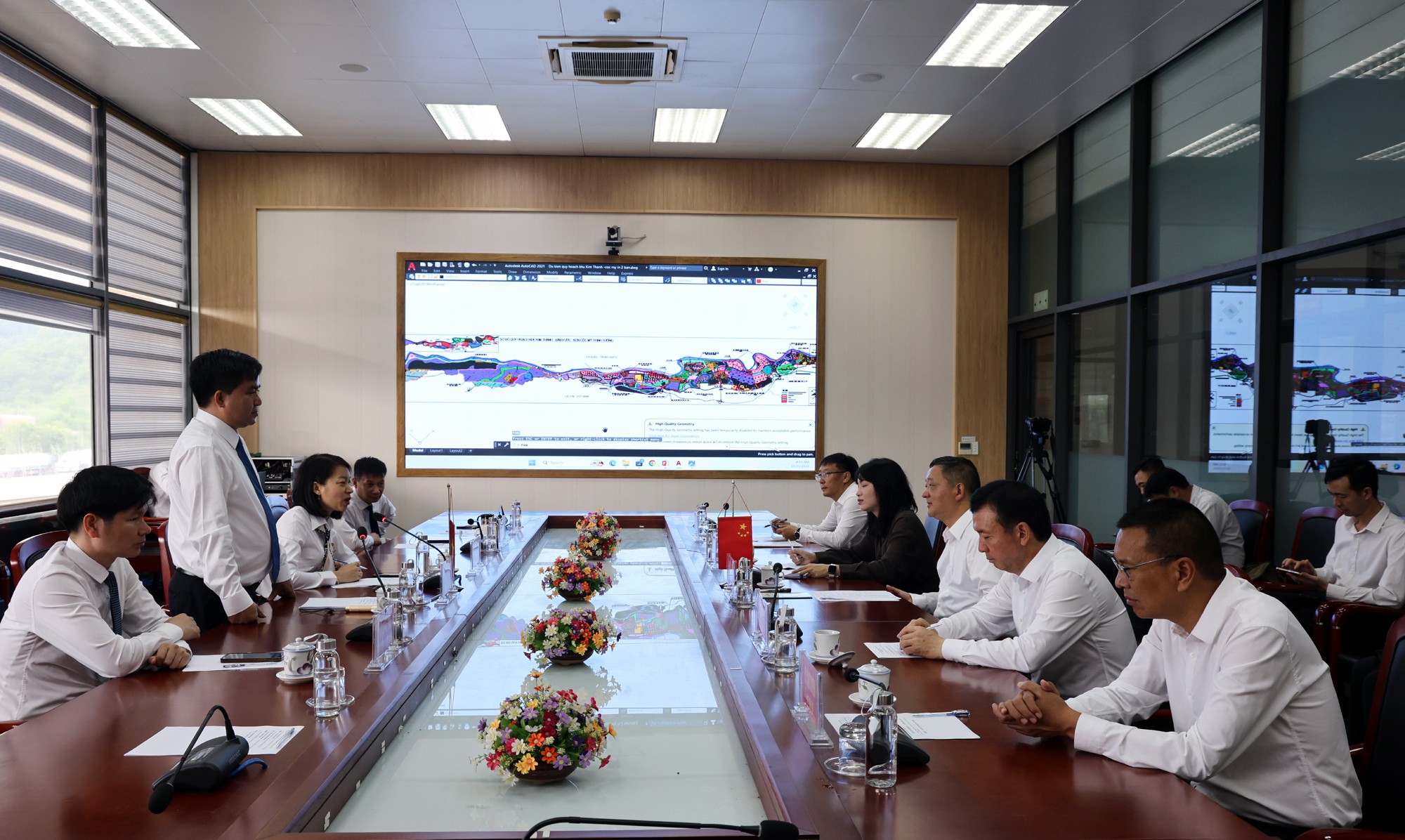 推动越南老街省与中国大理州经济贸易合作