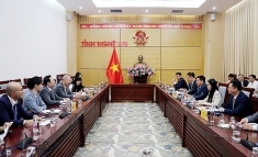 越南义安省、河静省与中国太平洋建设集团加强基础设施投资合作