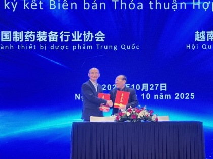 越中医药设备领域交流与合作对接活动在河内举行