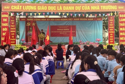 在越南高平省开展对越中陆地边界三份法律文件的宣传教育活动