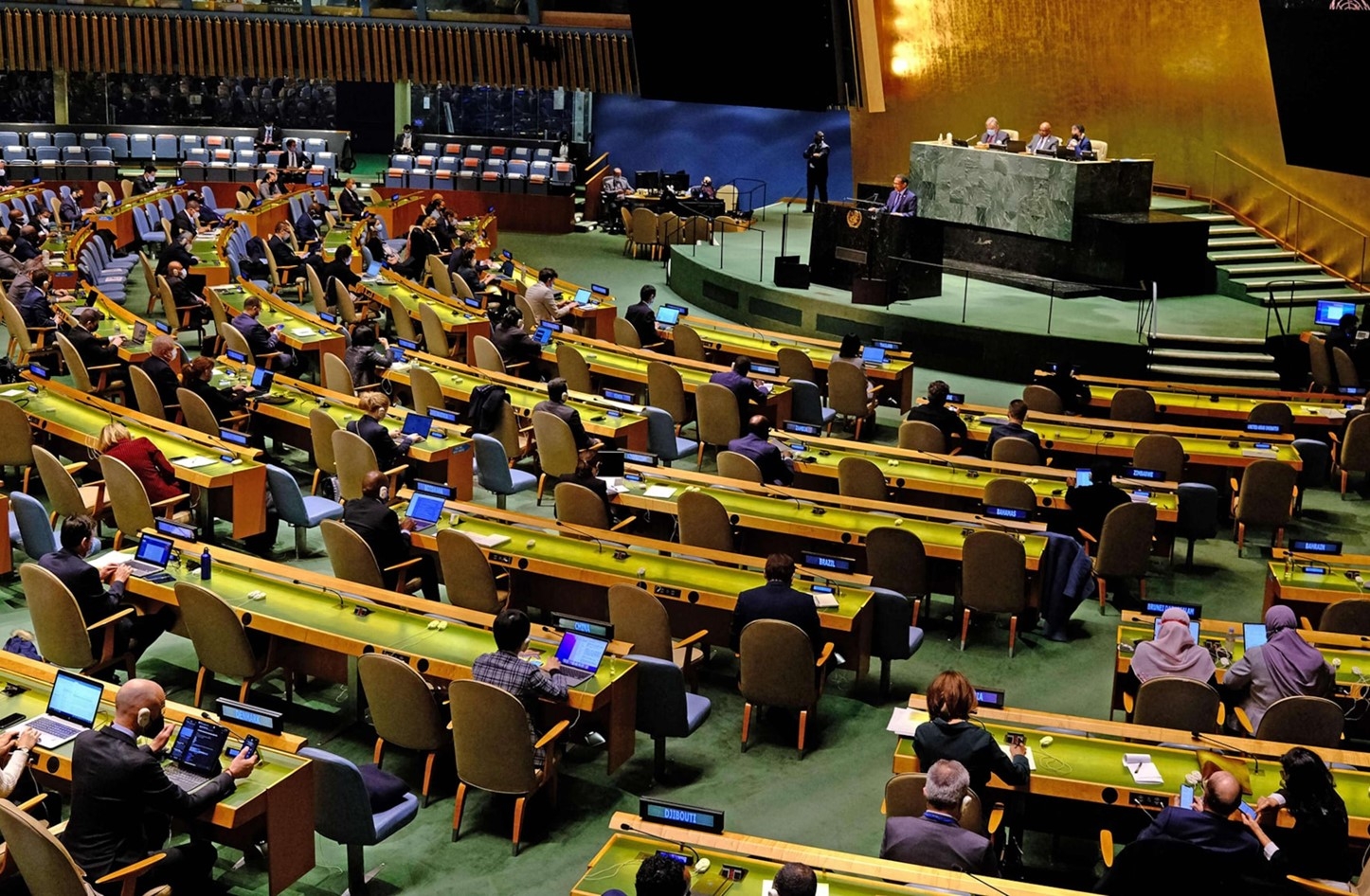 第76届联合国大会召开全体会议，庆祝1982年《联合国海洋法公约》通过40周年。（图自越通社）