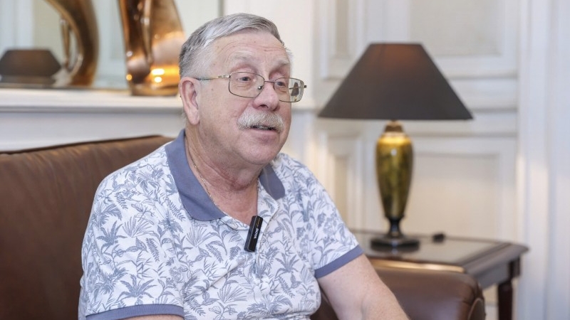 延伸友谊之臂的诸多倡议