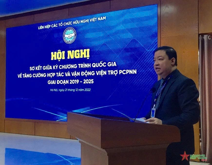 越南友好组织联合会与越南人权保障问题 Liên hiệp các tổ chức hữu nghị Việt Nam với vấn đề bảo đảm quyền con người ở Việt Nam