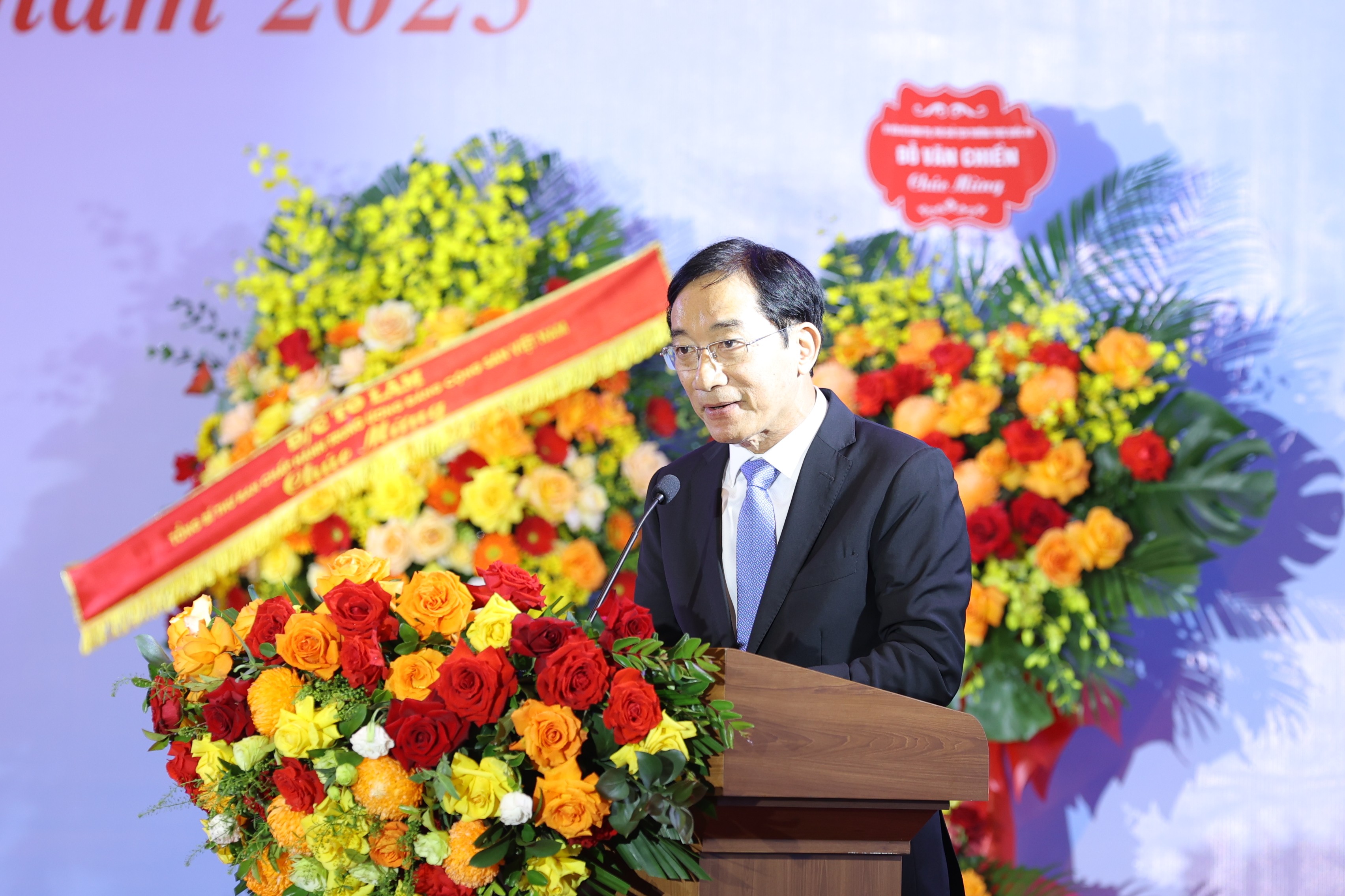 Liên hiệp các tổ chức hữu nghị Việt Nam kỷ niệm 75 năm Ngày Truyền thống và Đại hội Thi đua yêu nước giai đoạn 2025 - 2030