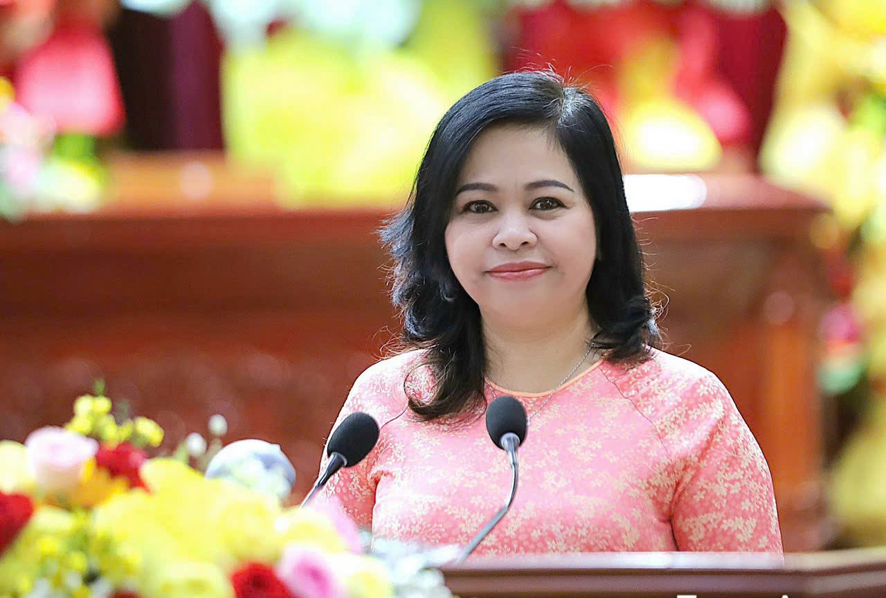 芹苴——迈向友好可靠的“国际目的地”之旅 Bà Lê Thị Thanh Giang - Chủ tịch Liên hiệp các tổ chức hữu nghị TP Cần Thơ. (Ảnh: HV)