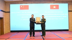 越南4省边防部队与广西（中国）出入境边防检查总站举行会谈