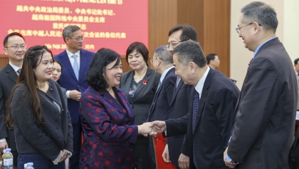 发挥越中人民论坛成果，巩固双方友谊