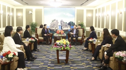 广宁省与广西壮族自治区巩固地方合作，推动经贸与旅游合作