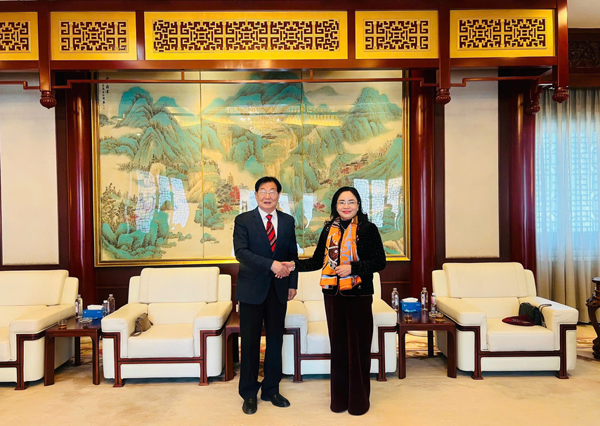 Z7354560629848 2220de57919256eb3904075404a195d4