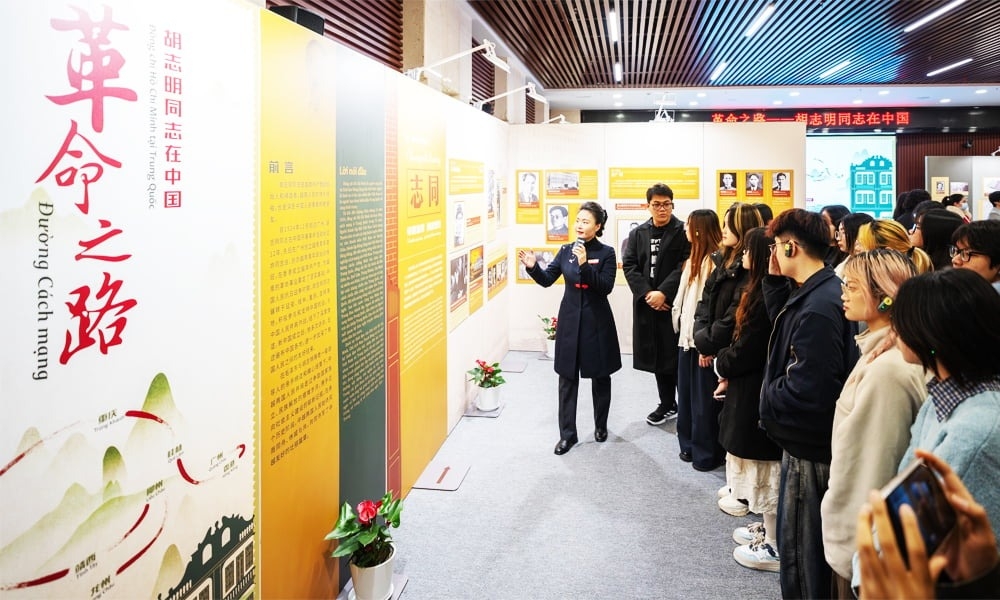 “革命之路——胡志明同志在中国”专题展在重庆举行