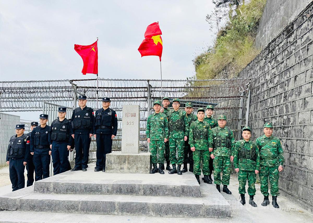 越中边境联合执法巡逻