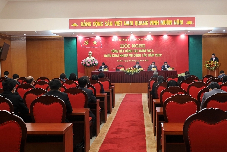 越共中央经济部举行总结2021年工作，部署2022年任务会议。