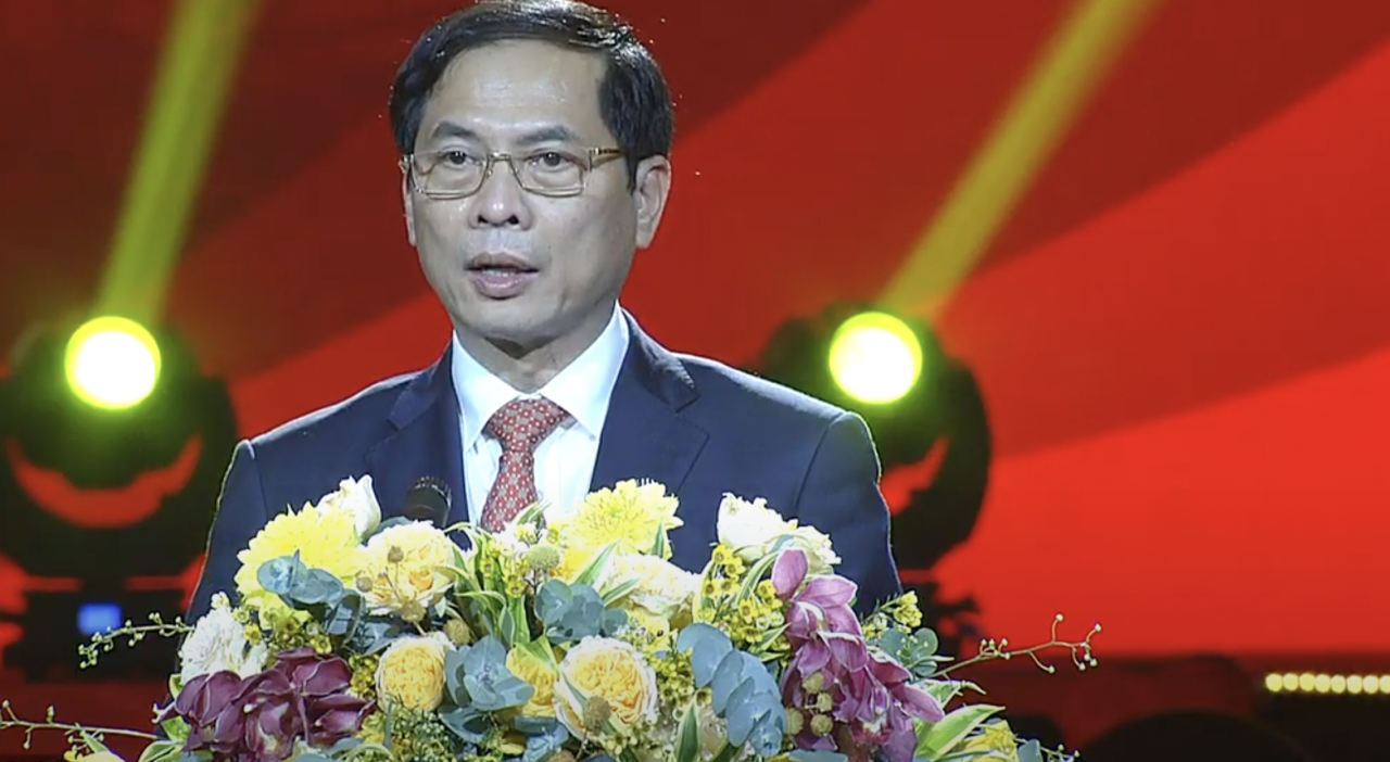 越南外交部部长裴青山最近就外交部门过去一年工作突出结果表示。