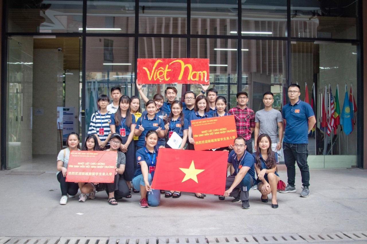 越南留学生欢迎新生来华留学
