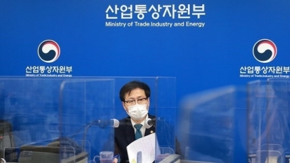 越南工贸部副部长与韩国产业通商资源部贸易谈判代表团团长进行谈判