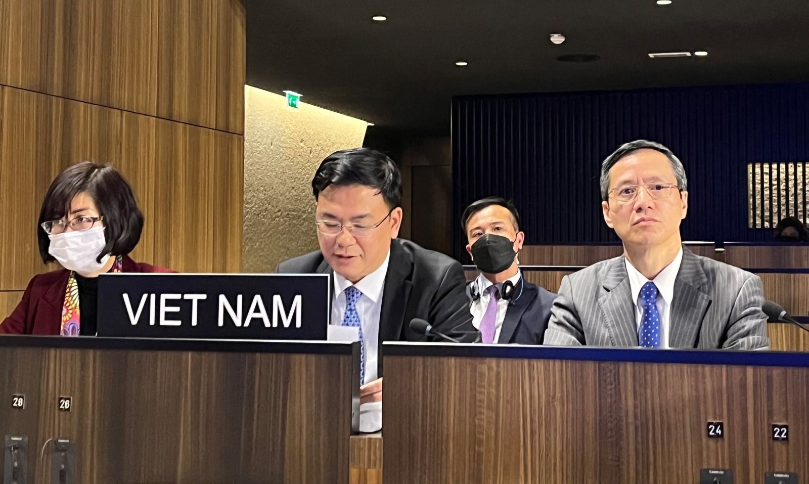 越南出席联合国教科文组织执行局第214届会议。