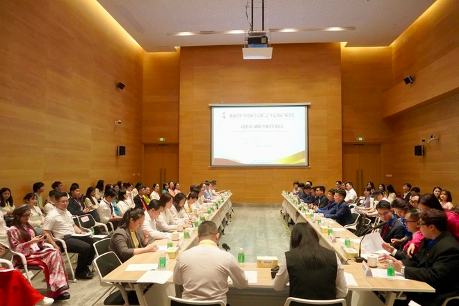 通过“红色研学之旅”传播越南文化