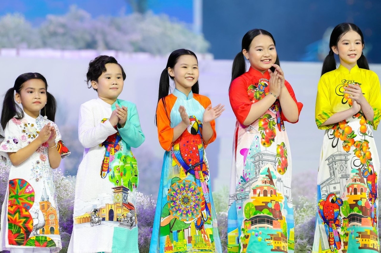 2022年越南儿童奥黛节即将举行。