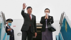 老挝总书记兼国家主席通隆·西苏利斯访问越南之后的越老关系