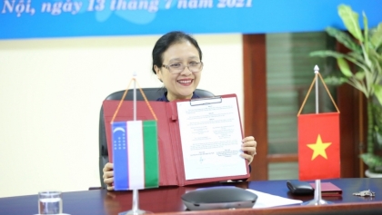 为越南-乌兹别克斯坦人民合作关系建立稳定和全面的法律框架