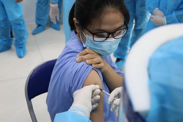 新冠疫苗基金会获得81.85亿越南盾捐款