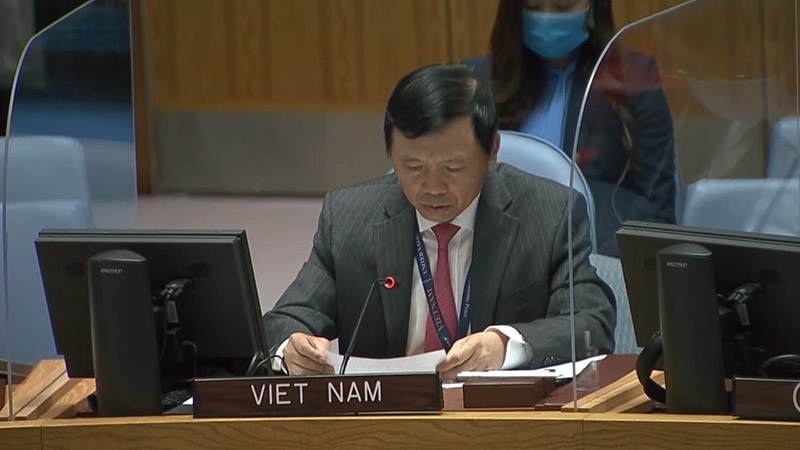 越南呼唤各国尊重和平解决国际争端的原则