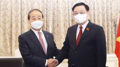 国会主席王廷惠会见越裔韩国人协会主席