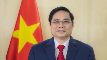 范明政总理：越南人民与企业是立法和执法工作的中心和主体