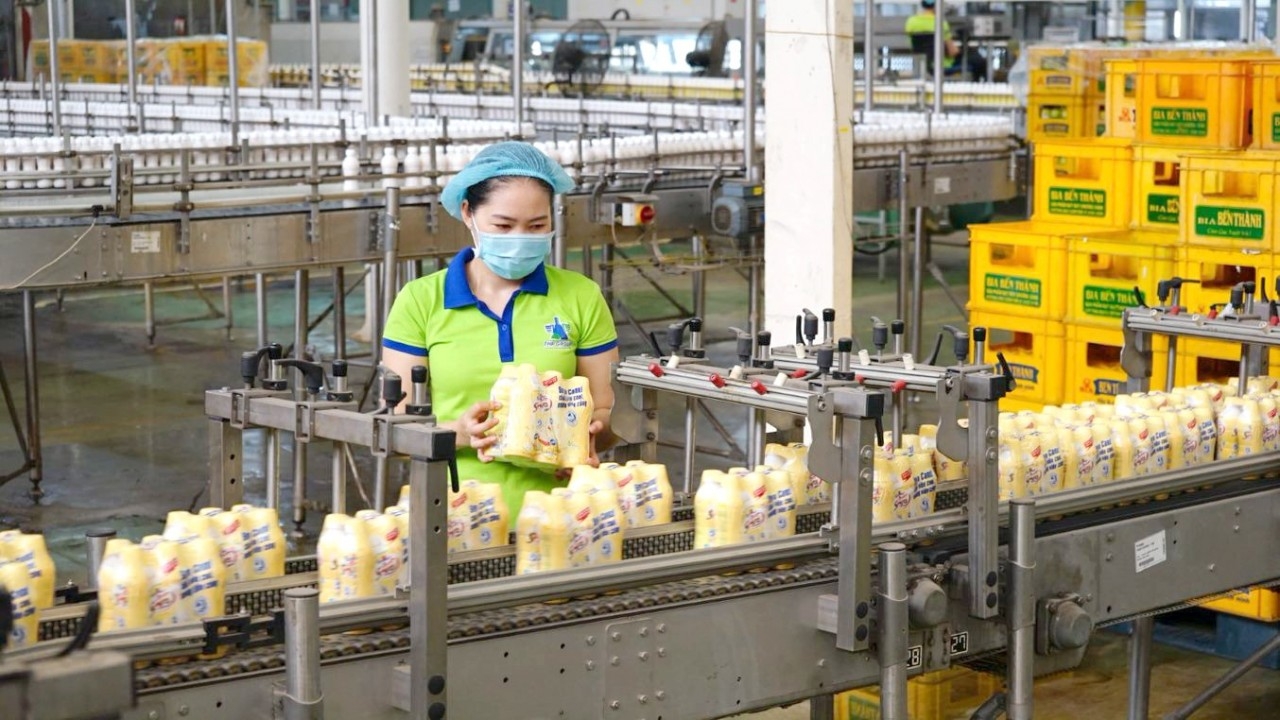新协发在Number1 Soya Canxi豆奶产品的生产过程中采用无菌技术，确保营养成分和口感。