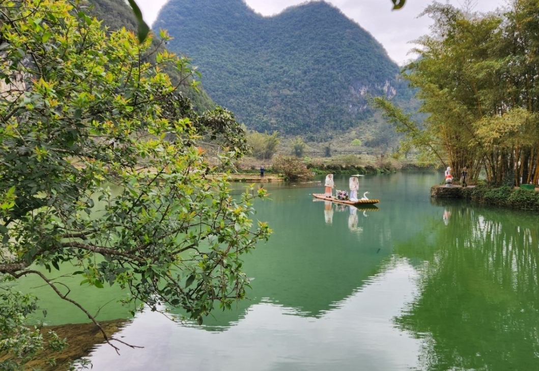 越南游客将中国靖西视为新兴的旅游目的地