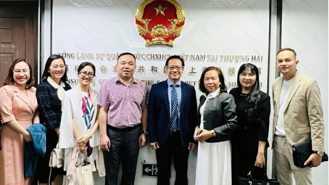 越南边和市领导对越南驻上海总领事馆进行工作访问