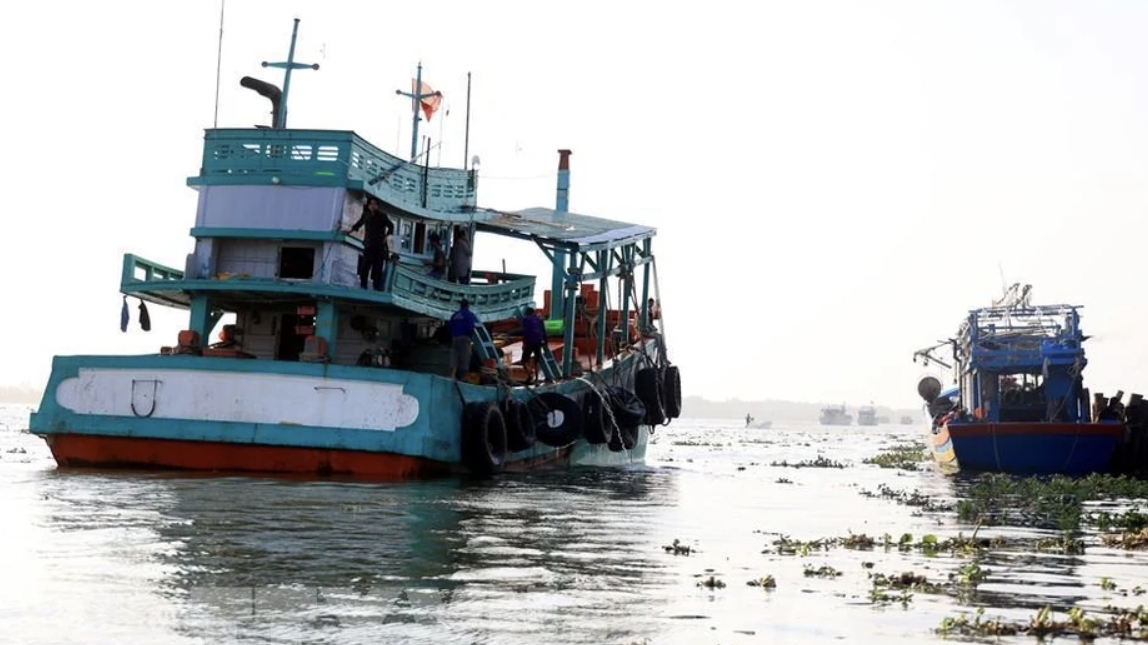 坚决解除IUU“黄牌”警告