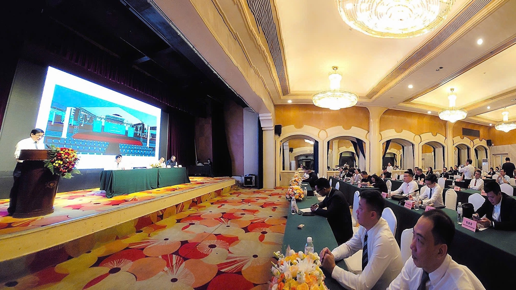 越南老街-中国贸博会：搭建桥梁促合作