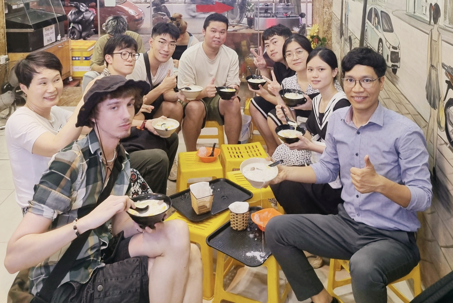 树立越南语作为友好语言的形象 树立越南语作为友好语言的形象