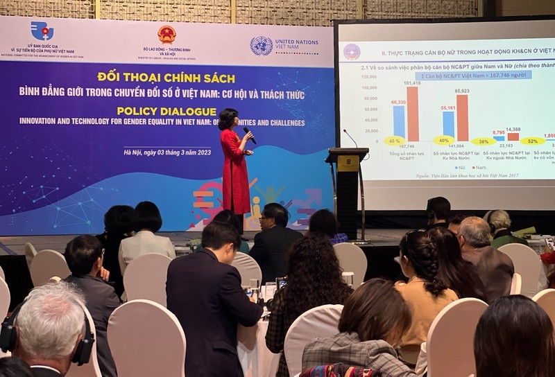 越南劳动、荣军和社会部与联合国驻越机构、越南全国妇女进步委员会举办的题为“越南数字化转型中的性别平等：机遇与挑战”的政策对话。
