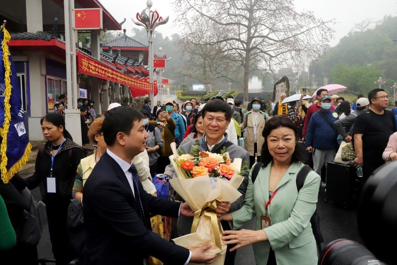 越南已经准备好非常有利的条件和优质的服务来欢迎中国代表团来越旅游。