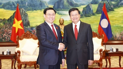 越南国会主席王廷惠圆满结束对老挝的正式访问