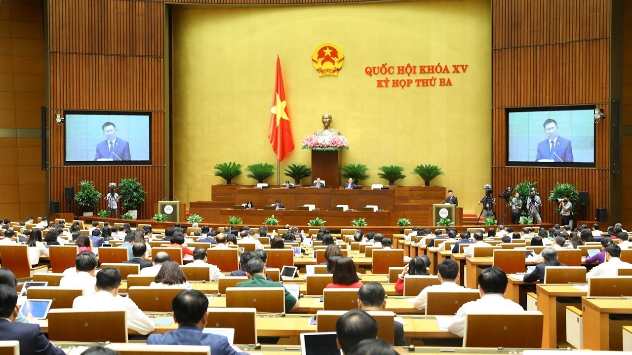 越南第十五届国会第三次会议。