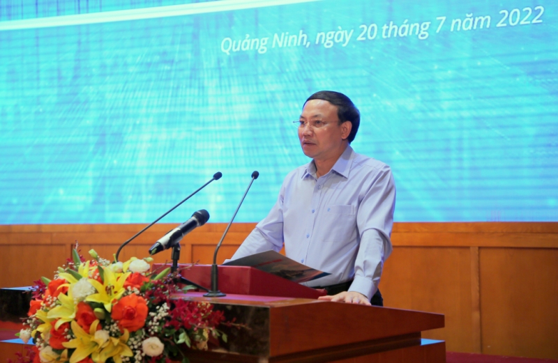 广宁省省委书记阮春记发表讲话。