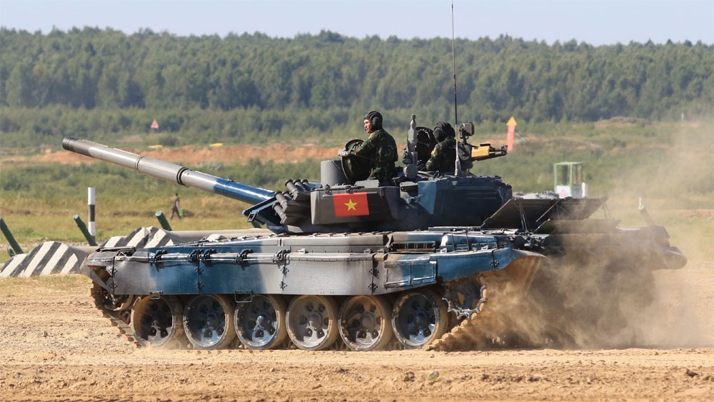 2022年国际军事比赛：越南坦克第二车组以射击科目5发4中成绩完赛。