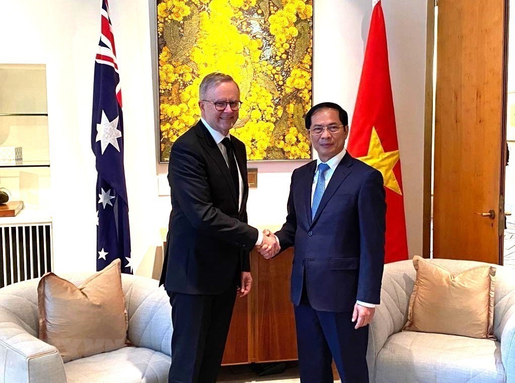 越南外交部长裴青山会见澳大利亚总理安东尼·阿尔巴尼斯。