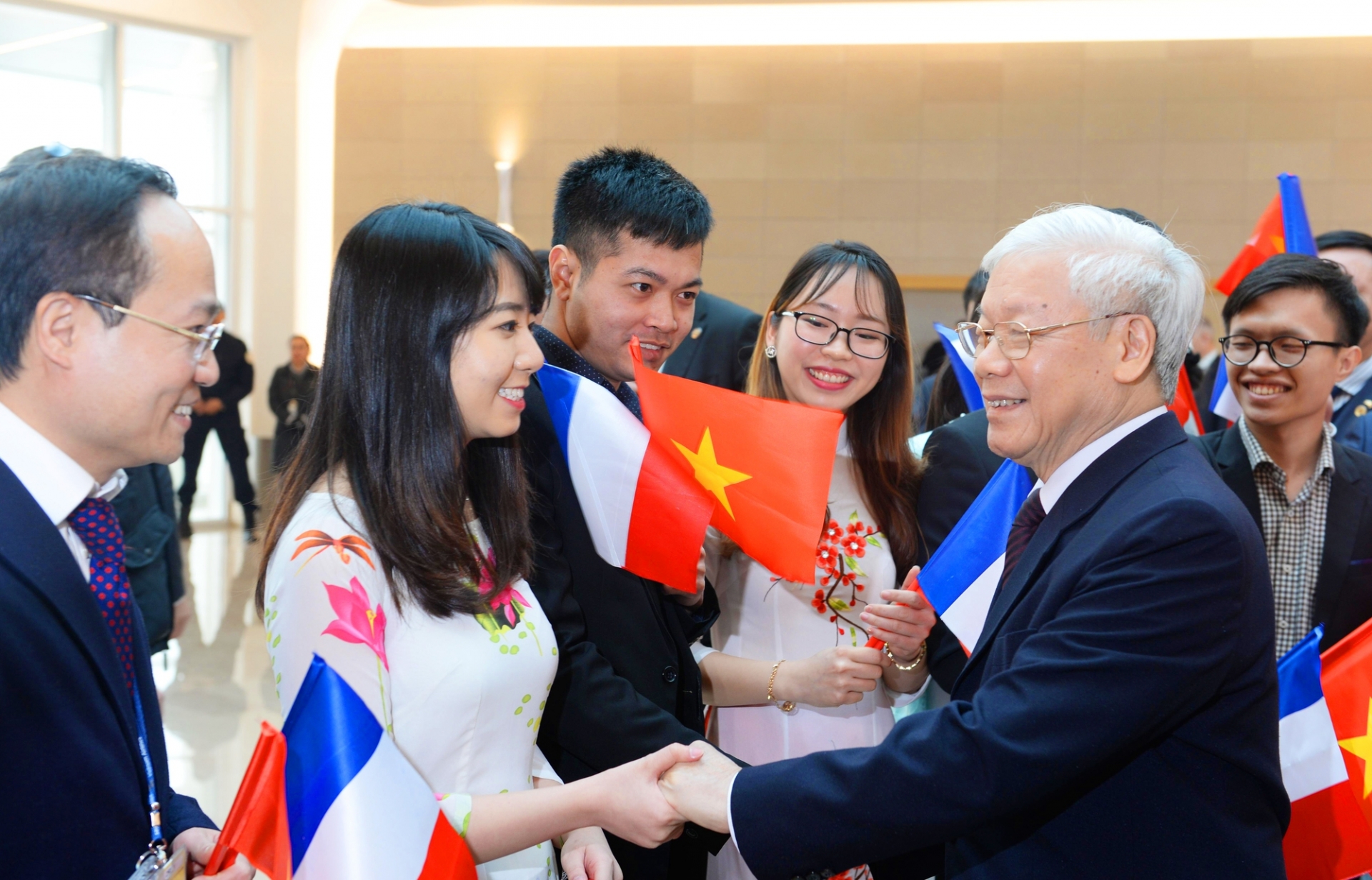 阮富仲总书记在法国会见越南青年知识分子（2018年3月）。 （图：qdnd.vn）