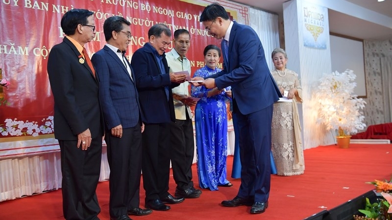 旅居泰国东北部地区的越南侨胞为国家建设和发展事业做出贡献