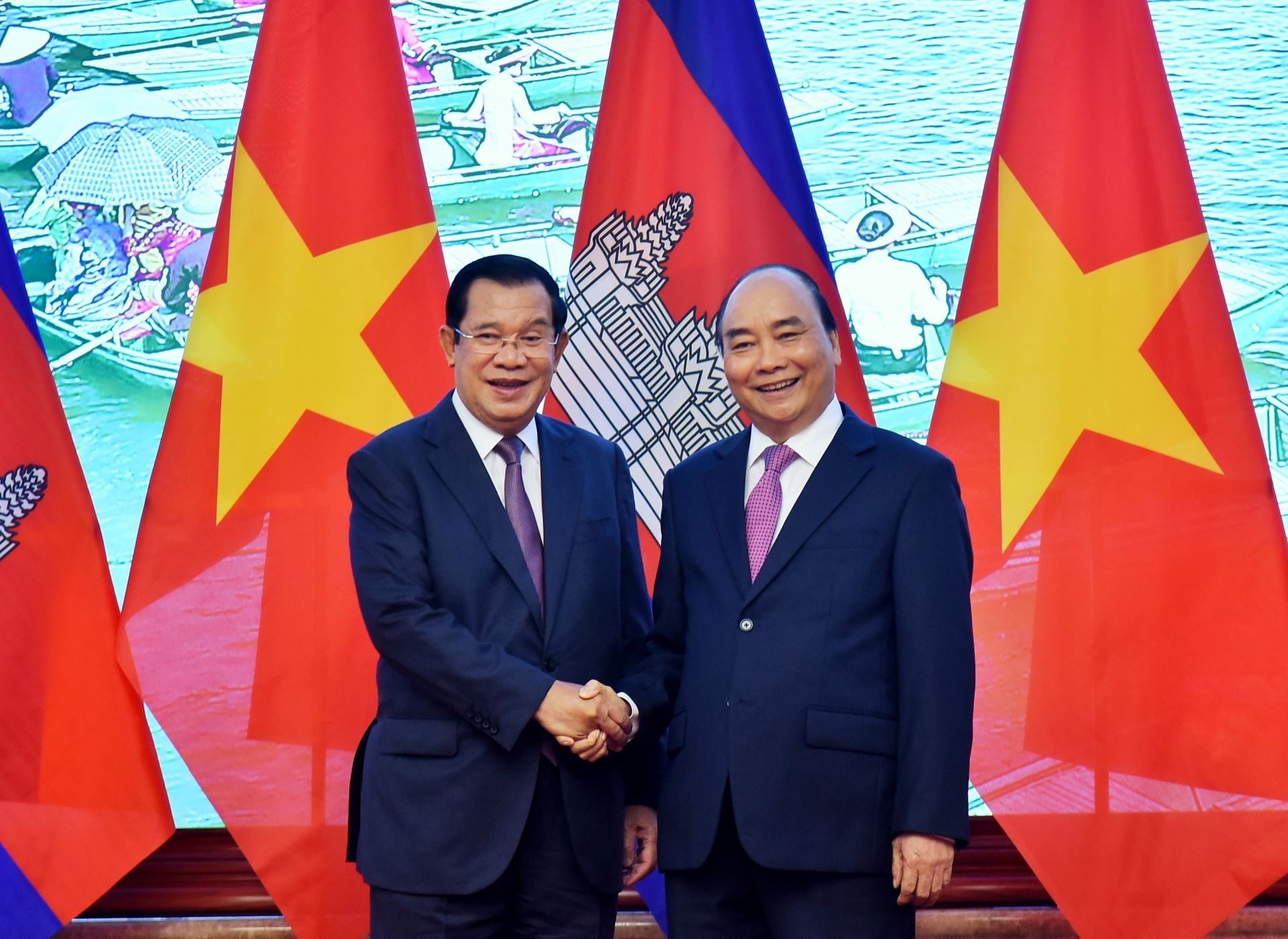  2019年，越南政府总理阮春福和柬埔寨首相洪森